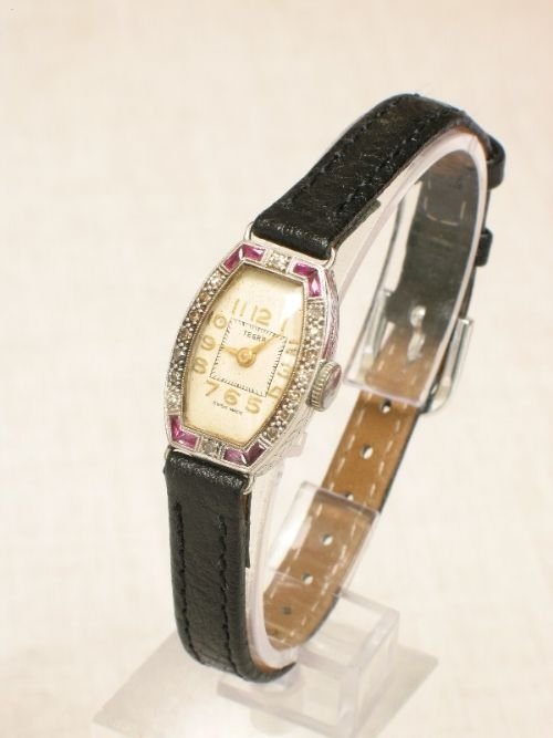 18ct White Gold Diamond Ruby Art Deco Cocktail Watch C1925