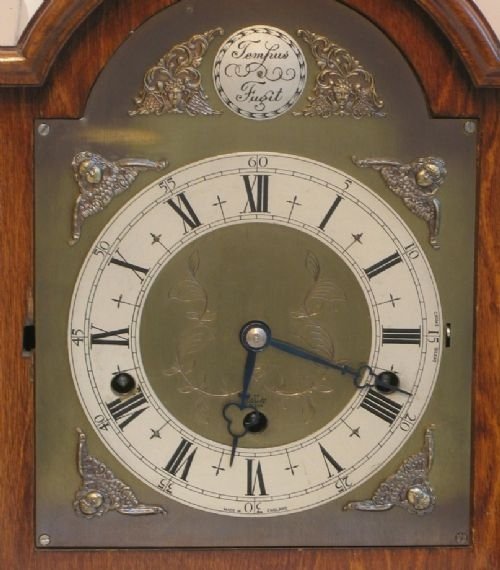 fig 2. BEAUTIFUL ENGLISH FLAME MAHOGANY BRACKET MANTLE CLOCK BY ELLIOTT, FULL WESTMINSTER AND WHITTINGTON CHIMES.