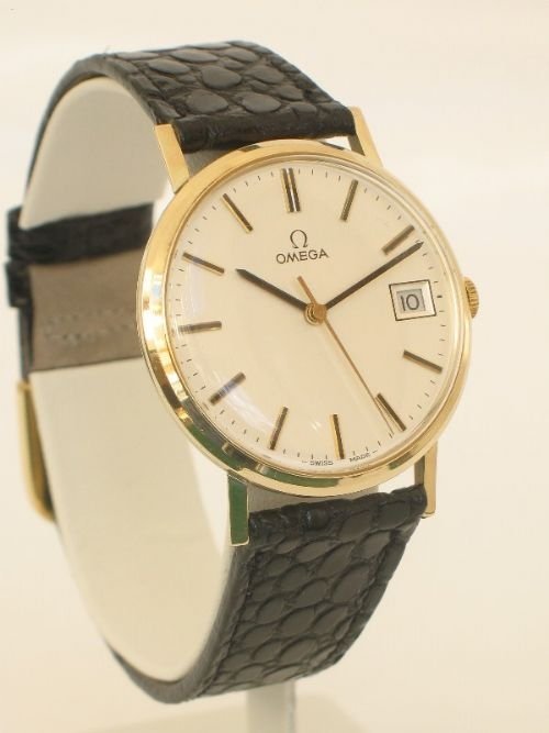 Outstanding 9ct Solid Gold Omega Gentlemens Wristwatch