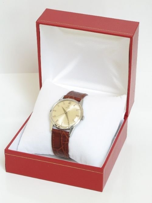 fig 2. SUPERB OMEGA AUTOMATIC GENTLEMENS WRISTWATCH C1960
