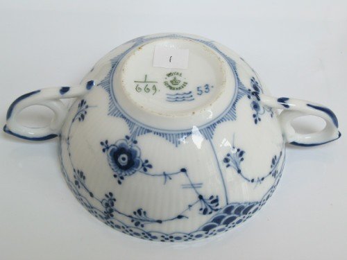 fig 1. ROYAL COPENHAGEN BLUE HALF LACE SOUP COUPE C1920