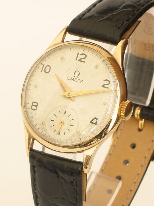 fig 4. SUPERB SOLID 9CT GOLD OMEGA CALIBRE 28 MENS WATCH c1947