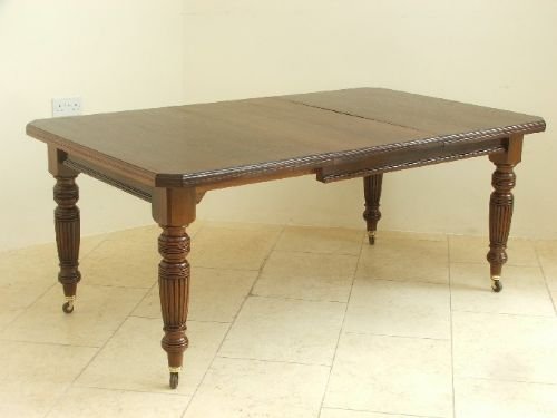 Beautiful Antique Victorian Walnut Extending Dining Table C1890