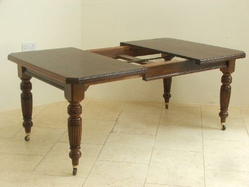 fig 3. BEAUTIFUL ANTIQUE VICTORIAN WALNUT EXTENDING DINING TABLE C1890