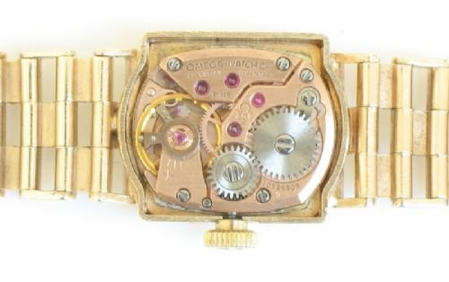fig 3. EXQUISITE SOLID 9CT GOLD LADIES OMEGA DEVILLE WRISTWATCH