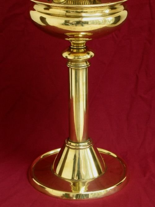 fig 3. BEAUTIFUL VICTORIAN SOLID BRASS OIL LAMP C1890