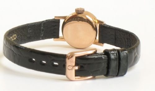 fig 2. EXQUISITE SOLID 18CT ROSE GOLD OMEGA LADIES ART DECO COCKTAIL WATCH C1960