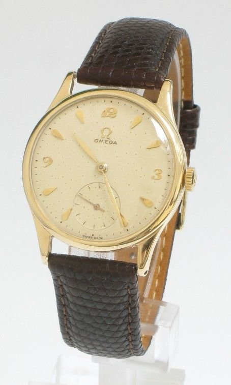 Exceptional Solid 9ct Gold Omega 30t2pc Gentlemens Wristwatch C1948