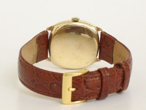 fig 3. STUNNING SOLID 9CT GOLD ROTARY SUPERSPORT GENTLEMENS WRISTWATCH c1957-58