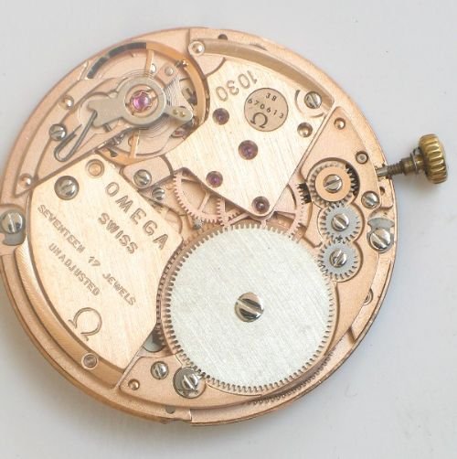 fig 3. OUTSTANDING SOLID 9CT GOLD OMEGA GENEVE MENS WATCH
