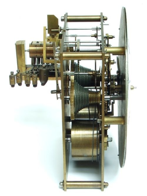 fig 4. EXCEPTIONAL VICTORIAN OAK CASED WESTMONSTER CHIMING FUSEE BRACKET CLOCK C1900