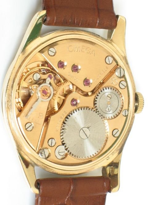 fig 3. IMMACULATE SOLID 9ct GOLD OMEGA CAL 267 MENS WATCH C1960
