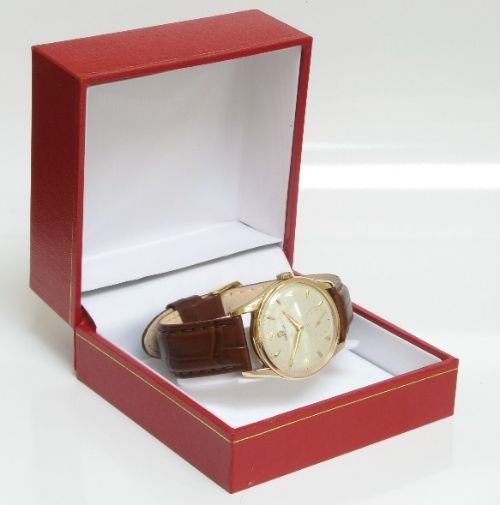 fig 4. IMMACULATE SOLID 9ct GOLD OMEGA CAL 267 MENS WATCH C1960