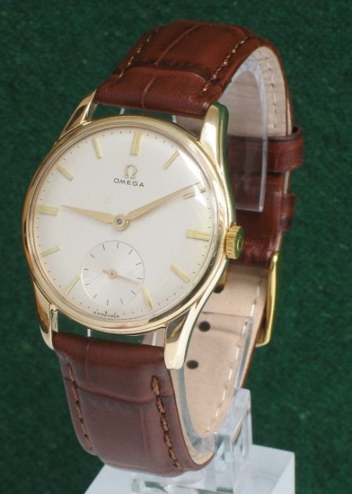 Exceptional Solid 9ct Gold Omega Cal 267 Mens Watch C1959-60