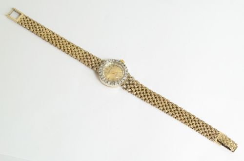 fig 3. BEAUTIFUL SOLID 9ct GOLD DIAMONDS BEUCHE GIROD LADIES QUARTZ WATCH
