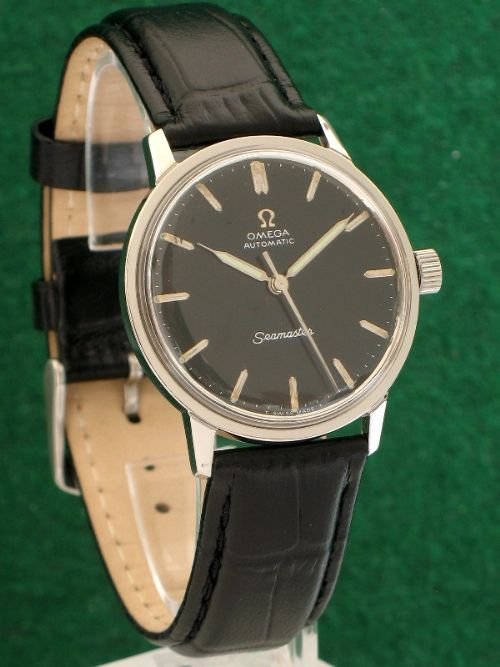 fig 4. IMMACULATE OMEGA SEAMASTER CAL 552 BLACK DIAL 24 JEWEL STAINLESS STEEL MENS WATCH C1960