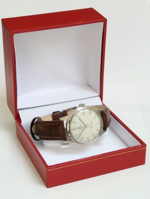 fig 4. OMEGA SEAMASTER CAL 286 17 JEWEL STAINLESS STEEL MENS WATCH C1960