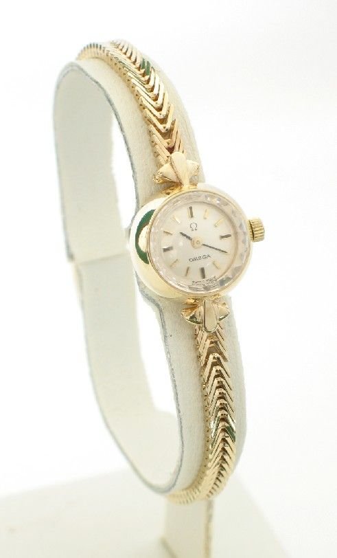 fig 1. EXQUISITE SOLID 9ct GOLD LADIES OMEGA COCKTAIL WATCH c1960