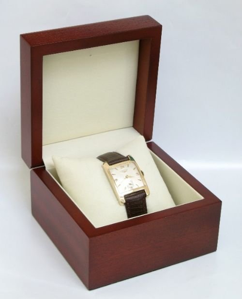 fig 4. EXCEPTIONAL SOLID 14CT GOLD ART DECO LONGINES MENS WATCH C1949