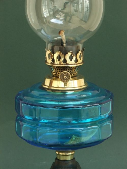 fig 1. BEAUTIFUL VICTORIAN CAST IRON AND BRISTOL BLUE OIL LAMP WITH SQUIRRELS C1890