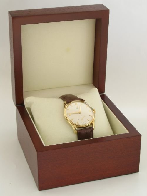 fig 4. EXCEPTIONAL SOLID 18CT GOLD OMEGA CALIBRE 267 MENS WATCH C1958-9