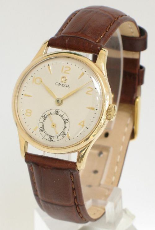 Exceptional Solid 9ct Gold Omega Calibre 30t2 15 Jewel Mens Watch C1947-48