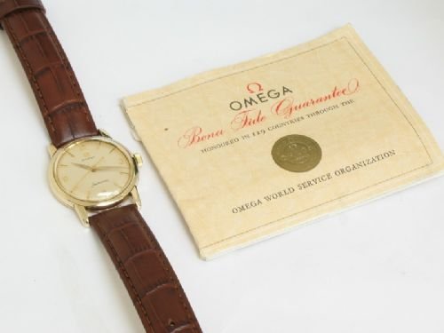 fig 3. RARE SOLID 9ct GOLD OMEGA SEAMASTER CAL 520 MANUAL WIND MENS WATCH C1960