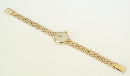 fig 3. EXQUISITE SOLID 9ct GOLD LADIES ROLEX TUDOR ROYAL COCKTAIL WATCH c1960