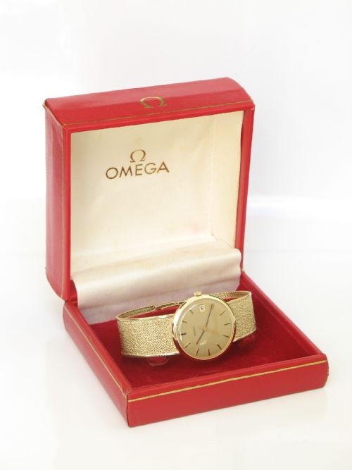 fig 4. OUTSTANDING SOLID 9ct GOLD OMEGA DEVILLE DATE CAL 1030 WITH BOX GENTLEMENS WATCH