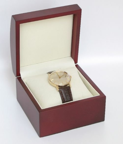 fig 4.
STUNNING SOLID 9ct GOLD OMEGA AUTOMATIC DATE CALIBRE 562 MENS WATCH C1960