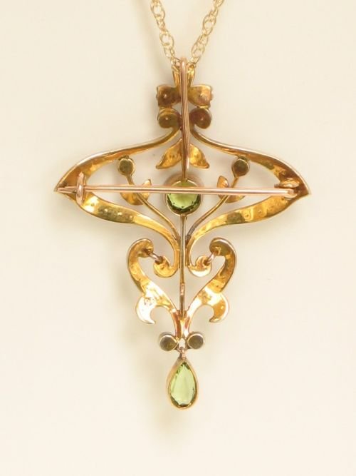 fig 3. LARGE EXQUISITE VICTORIAN ART NOUVEAU 9CT GOLD PERIDOT AND PEARL PENDANT AND BROOCH C1880