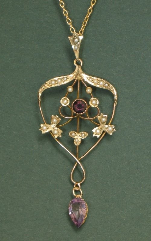 Beautiful Victorian Art Nouveau 9ct Gold and Amethyst Pendant C1890