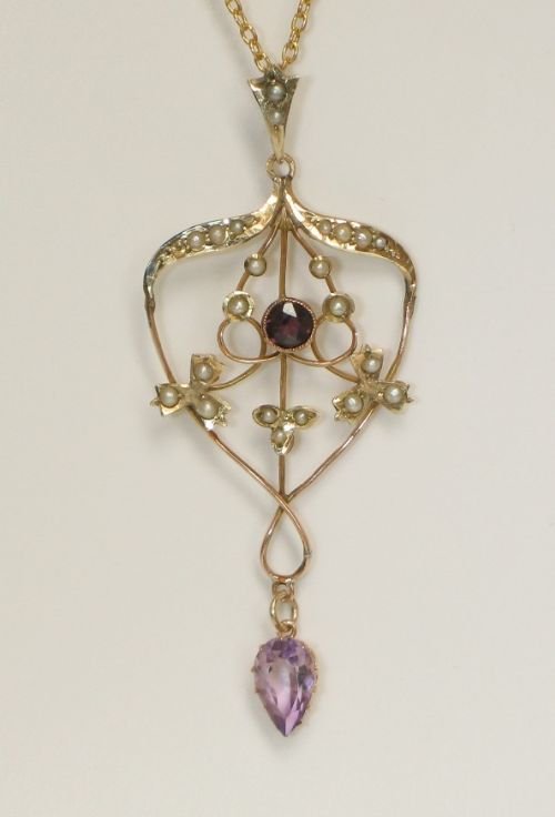 fig 1. BEAUTIFUL VICTORIAN ART NOUVEAU 9CT GOLD AND AMETHYST PENDANT C1890