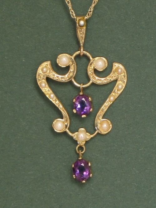 Beautiful Solid 9ct Gold Amethyst and Seed Pearl Pendant C1890