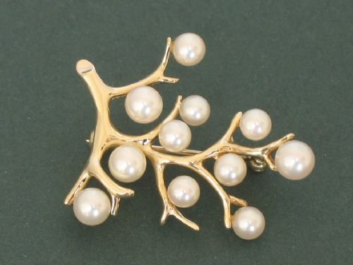 Beautiful Solid 14ct Gold Ladies Pearl Brooch