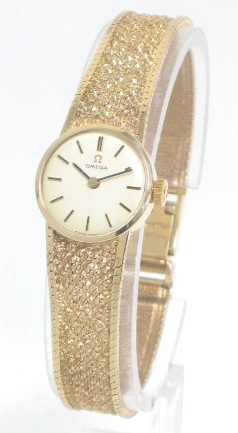 Exquisite Solid 9ct Gold Ladies Omega Cocktail Watch