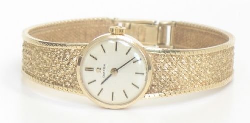 fig 1. EXQUISITE SOLID 9ct GOLD LADIES OMEGA COCKTAIL WATCH