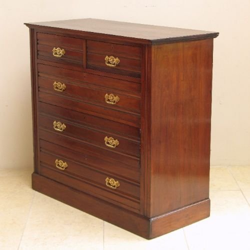 fig 1. BEAUTIFUL VICTORIAN WALNUT CHEST OF DRAWERS C1890