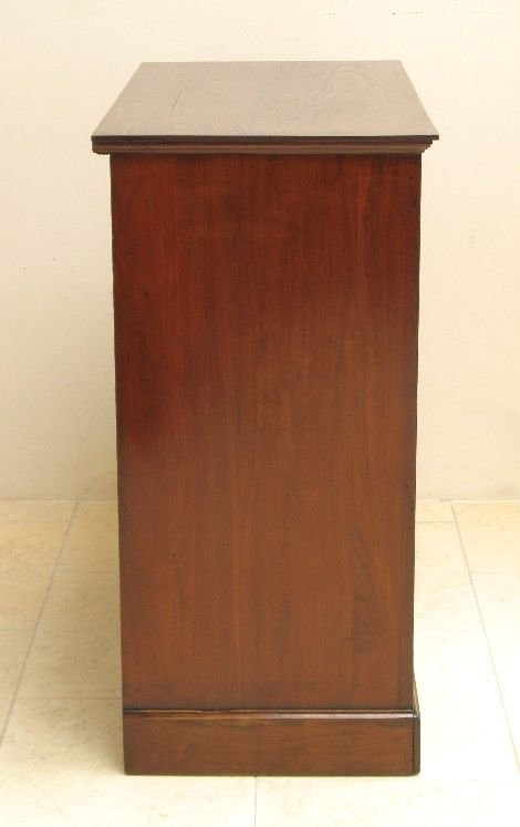 fig 2. BEAUTIFUL VICTORIAN WALNUT CHEST OF DRAWERS C1890