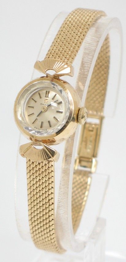 Exquisite Solid 9ct Gold Ladies Omega Cocktail Watch C1960