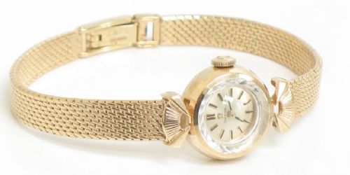 fig 3. EXQUISITE SOLID 9ct GOLD LADIES OMEGA COCKTAIL WATCH c1960