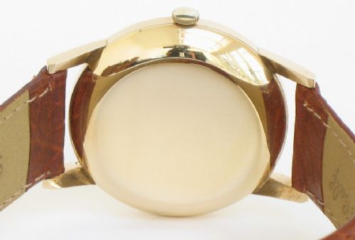 fig 2. MINT CONDITION SOLID 9ct GOLD GARRARD AUTOMATIC DATE MENS WATCH WITH BOX