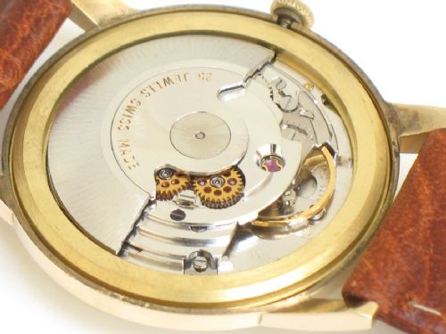 fig 3. MINT CONDITION SOLID 9ct GOLD GARRARD AUTOMATIC DATE MENS WATCH WITH BOX