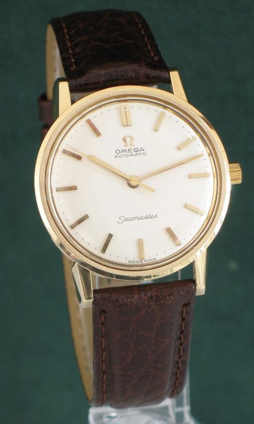 fig 1. SUPERB SOLID 9ct GOLD OMEGA SEAMASTER AUTO CAL 552 MENS WATCH WITH BOX C1960