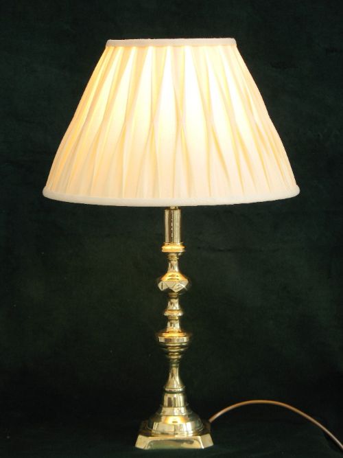 fig 1. BEAUTIFUL LARGE PAIR OF GENUINE VICTORIAN SOLID BRASS TABLE LAMPS C1890
