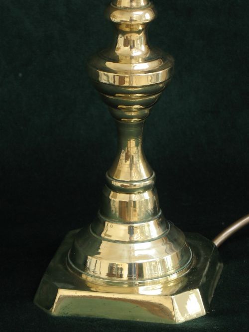 fig 3. BEAUTIFUL LARGE PAIR OF GENUINE VICTORIAN SOLID BRASS TABLE LAMPS C1890