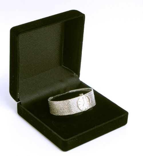 fig 4. EXQUISITE SOLID 9ct WHITE GOLD LADIES OMEGA COCKTAIL WATCH