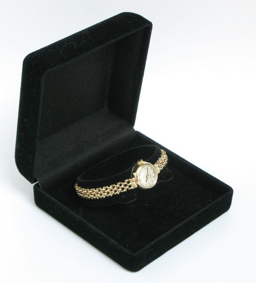 fig 4. EXQUISITE SOLID 9ct GOLD LADIES OMEGA LADYMATIC AUTOMATIC COCKTAIL WATCH