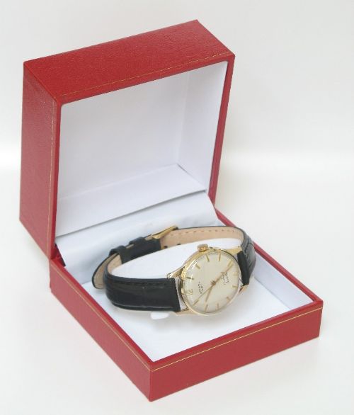 fig 4. SUPERB SOLID 9CT GOLD ROTARY MENS WATCH