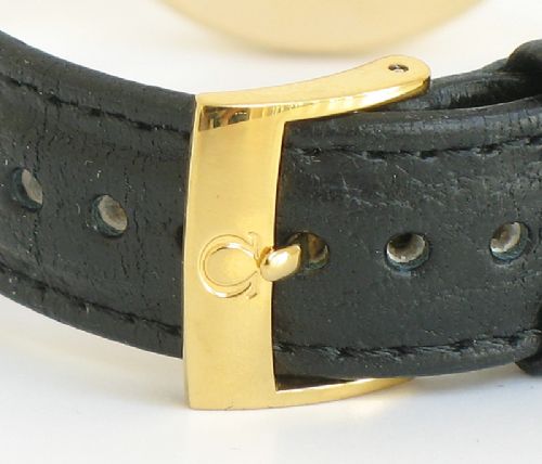 fig 3. SUPERB SOLID 9ct GOLD OMEGA SEAMASTER BLACK DIAL CAL 520 MENS WATCH C1960